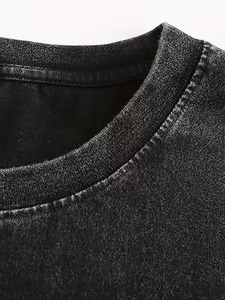 Camiseta Negra Extra Grande para Hombre, Diseño de Huella Blanca, Manga Corta, Cuello Redondo, Estilo Casual Urbano, 100% Algodón, Tejido de Punto Transpirable - Product Image 2