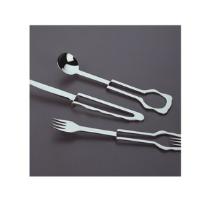 Ensemble de couverts de table en acier inoxydable moderne, design élégant, finition miroir, léger, durable, réutilisable pour la maison, les restaurants et les hôtels - Product Image 2
