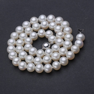 Collar de Perlas de Agua Dulce de 8-9 mm, Luz Intensa, Casi Impecable - Fuente de Venta al por Mayor de Perlas de Zhuji - Product Image 1
