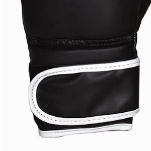 Gants de boxe en cuir noir avec fermeture auto-agrippante au poignet, conception à doigts entiers pour l'entraînement des adultes - Product Image 4