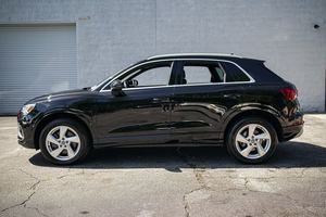 รถยนต์มือสองปี 2020 รุ่น Q3 2.0 TFSI Edition 1 S Tronic Quattro สภาพดี - Product Image 3