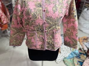 Veste matelassée florale pour femme, col mandarin, manches longues, coton rose, pour le printemps, épaisseur standard, poche plaquée, cadeau pour elle - Product Image 3
