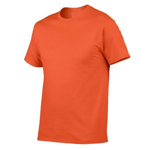 Ce t-shirt en coton pour homme de haute qualité est conçu pour une distribution mondiale, avec des matériaux respirants pour un usage quotidien décontracté. - Product Image 5