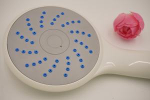 Ducha de Mano Minimalista Blanca de ABS para Baño, Tipo de Rociado Único, Fácil Instalación y Servicio de Logotipo OEM - Product Image 4