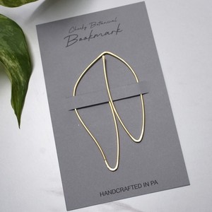 Marcapáginas de Cobre Premium con Diseño Artístico de Flores, Sujetador de Páginas Metálico Duradero, Elegante Accesorio para Libros para Estudiantes, Lectores y Oficina - Product Image 1