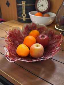 Frutero de resina roja hecho a mano con tinta alcohólica, tazón decorativo hecho a mano. - Product Image 5