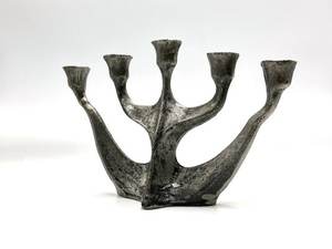 Candelabro Metálico de Cinco Brazos - Centro de Mesa Artesanal, Ecológico y Duradero para Navidad - Product Image 3