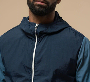 Chaqueta Cortavientos Estilosa para Exteriores, Ropa de Senderismo con Transferencia Térmica Personalizada, Ropa Deportiva Ligera para Viajes, Proveedor Mayorista - Product Image 3