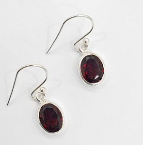 Pendientes Colgantes de Granate Natural en Plata de Ley 925, Hechos a Mano, Estilo Elegante, Antideslustre, Colección al por Mayor JAIPUR SILVER - Product Image 4