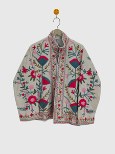 Veste à col mandarin brodée à la main avec des motifs floraux, manches longues, en coton, style bohème chic, vêtements de printemps pour femmes, taille plus - Product Image 1