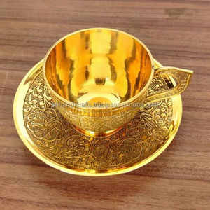 Taza y Platillo de Latón Inspirados en la Realeza con Superficie Lisa y Brillante y Diseño Ligero para una Elegancia Diaria - Product Image 1