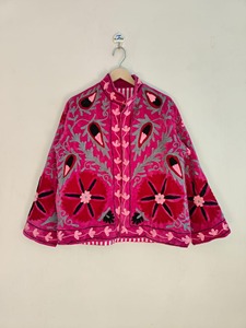 Veste en velours rose de style chinois, col mandarin, manches chauve-souris, motif floral brodé à la main, vêtements d'extérieur d'hiver pour adultes - Product Image 1