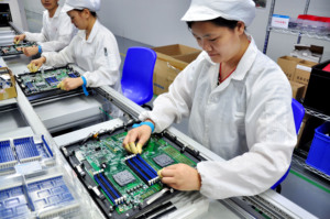 Tarjeta Gráfica de Alto Rendimiento ASR4110G-<span class=keywords><strong>DR</strong></span>-G2 4090, CPU <span class=keywords><strong>AMD</strong></span> Milan 7313, Servidor 4U - Product Image 4