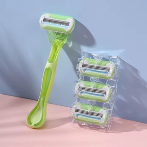 <b>Yellow</b> Manual Razor With 4 Blade Shaving Heads For Body Hair Removal Plastic Handle Disposable Razor Set With custom logo - Product Image 5