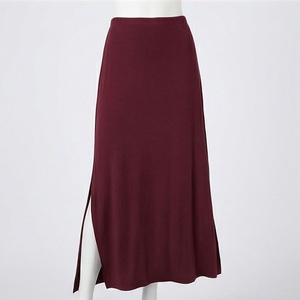 Jupe droite mi-mollet pour femme, couleur unie, taille élastique, fente latérale, en maille modal et élasthanne, style minimaliste, toutes saisons - Product Image 1