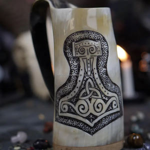 Venta caliente vikingo medieval bebiendo taza de cuerno de buey para cerveza hidromiel y cerveza jarra de cuerno de búfalo natural a la venta por FWE - Product Image 4