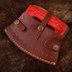 Hache de Bûcheron Personnalisée en Acier Damas Faite à la Main THEWIZ CRAFTS Garantie 3 Ans Lame de 3 1/2 Pouces Manche en Bois Nœud Celtique Cadeau - Product Image 4