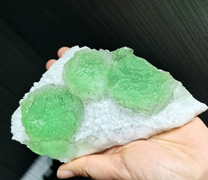 Vente en gros de spécimens minéraux uniques en fluorite naturelle, collection de cristaux de fluorite verte avec cristaux pour la fabrication de bijoux - Product Image 3
