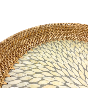 Elegante bandeja de ratán con incrustaciones de Capiz hecha a mano, patrón de mosaico de hojas redondas, cesta de servicio para la decoración de la Mesa de la cocina del hogar - Product Image 5