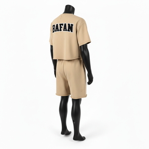 Conjunto de Top Corto y Pantalones Cortos para Mujer, Algodón Premium GSM, Color Arena, Estampado en Relieve, Logotipo Personalizado, 100% Algodón - Product Image 5