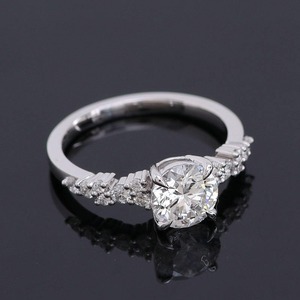 Anillo de Diamante Cultivado en Laboratorio de Calidad Premium con Engaste Brillante, Joyería Fina Elegante para Mujer, Ideal para Compromiso - Product Image 3