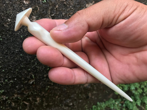 Épingle à cheveux sculptée dans l'os |   Bâtonnet capillaire naturel rustique pour usage quotidien - Product Image 4