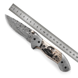 Cuchillo Plegable de Acero de Damasco Personalizado - Diseño de Águila Alada con Grabado Láser y Mango de Hueso de Camello, Grado Industrial, 19cm - Product Image 2