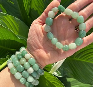 Bracelet en Résine Aventurine Verte, Bijou Artisanal en Cristal et Pierre Précieuse, Cadeau pour Hommes et Femmes, Énergie et Méditation - Product Image 1