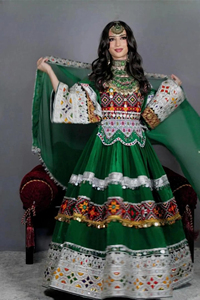Vestido Estilo Kuchi Afgano Verde Brillante con Bordado Geométrico de Espejos Coloridos, Joyería Plateada Tradicional y Falda Larga Fluida - Product Image 2