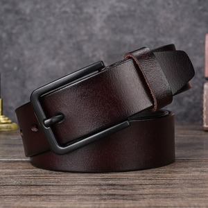Ceinture en cuir véritable noir mat pour homme avec boucle ardillon en métal noir, style minimaliste décontracté - Product Image 3
