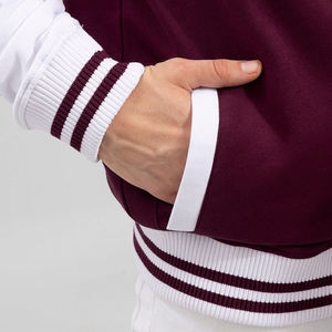 Producción de Chaquetas de Lana Personalizadas para Marcas de Moda con Ribete de Punto Acanalado y Construcción Premium de Estilo Urbano - Product Image 6