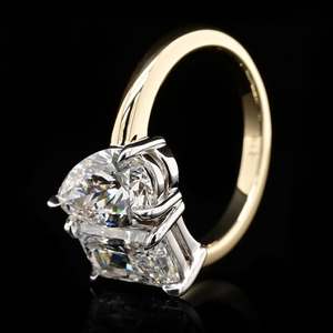Anillo de Lujo para Mujer, Platino 950, Certificado IGI, con Diamante Cultivado en Laboratorio de 2.00 CT, Corte Pera Radiante, Dos Tonos, Engaste de Garras, Modelo Toi Et Moi - Product Image 2
