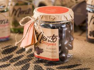 Dragees de Almendras con Naranja y Canela, Chocolate Semidulce, Certificado Halal, Regalo Personalizado para Pedidos al por Mayor - Product Image 1