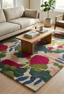 Elegante Alfombra Floral Abstracta Hecha a Mano - Alfombra Geométrica Botánica Colorida en Verde Salvia, Magenta y Rosa - Product Image 3