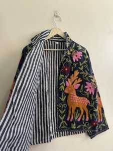 Veste matelassée pour femme en velours floral brodé à la main Suzani avec doublure en coton - Printemps/Automne/Hiver - Cadeau pour elle - Product Image 5