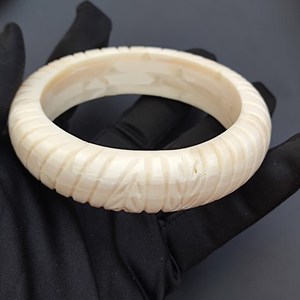 Romantic Gold-Plated Wavy Resin Cuff Bracelets Colorful <b>Pearl</b>-Main Stone Irregular Geometric Design Transparent Resin Fashion - Product Image 5