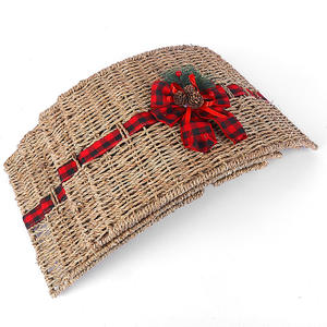 Collar para Árbol de Navidad Boho Vintage de Jacinto de Agua Natural Tejido, Decoración para Base de Árbol de Navidad Hecho en Vietnam - Product Image 3