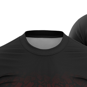 Camiseta de Fútbol Unisex Sublimada Personalizada, Degradado Rojo y Negro, Cuello Redondo, Mangas Cortas, Bloques de Color, Absorbe la Humedad, Corte Regular, para Todos - Product Image 2