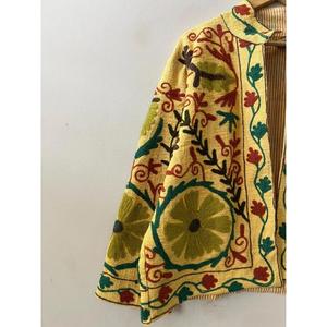 Veste en coton 100% naturel, brodée de fleurs Suzani, écologique, de haute qualité, personnalisable, vêtements ouzbèdes pour le festival d'automne - Product Image 5