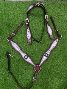 อานม้าหนังแท้คุณภาพสูง น้ำหนักเบา ดีไซน์หรูหรา ประดับคริสตัล สำหรับขี่ม้าแบบตะวันตก รุ่นปี 2026 พร้อมบังเหียนและสายรัดอก ทำด้วยมือโดยดีไซเนอร์ - Product Image 5