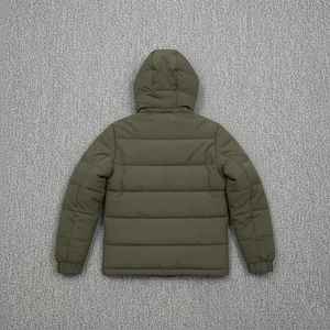 Chaqueta Parka de Invierno para Hombre de Alta Calidad, Abrigo Canadiense Clásico con Plumón de Ganso Cálido, Resistente al Viento y con Piel de Lobo Auténtica, Venta al por Mayor - Product Image 2