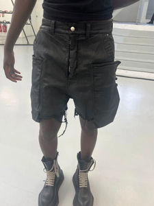 Pantalones Cortos Cargo de Mezclilla Negros Personalizados para Hombre, Estilo Urbano, Desgastados, con Múltiples Bolsillos, Casuales, de Verano, a la Moda - Product Image 5