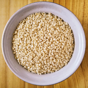 Graines de sésame entières, nettoyées, comestibles, pour produits de boulangerie, assaisonnement, snacks, préparation de tahini et commerce de gros - Product Image 2