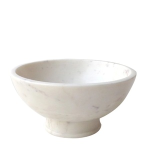 Bol décoratif en marbre blanc cannelé avec bord festonné, plat à fruits en pierre naturelle sculptée, centre de table festonné pour la décoration de la maison et des hôtels - Product Image 3