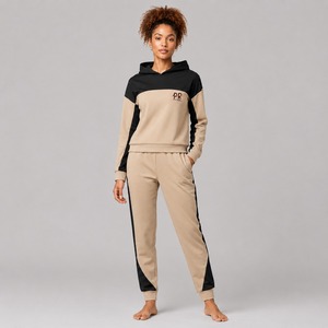 Survêtement d'hiver personnalisé pour femme, haute qualité, design 2-en-1, respirant, 100 % polyester, nouvelle mode sportive - Product Image 1