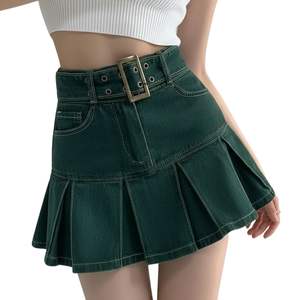 กระโปรงยีนส์สั้นทรงเอวสูงสีเขียวเข้ม จีบระบาย ความยาวระดับเข่า สำหรับผู้หญิง สวมใส่ในฤดูร้อน รับสกรีนโลโก้ - Product Image 1