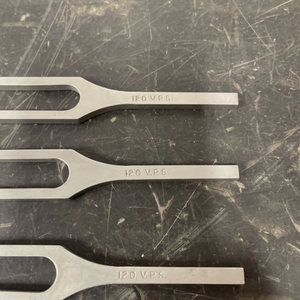 Lot de 4 diapasons Teletype, 120 vps, très demandés - Product Image 3