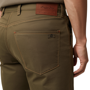 Pantalon évasé pour homme d'inspiration outdoor avec broderie Forest Ridge et construction premium décontractée - Product Image 3