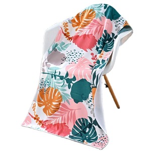 Toalla de Playa de Microfibra Personalizada, de Secado Rápido, Ecológica, Plegable, para Viajes y Deportes, con Impresión por Sublimación - Product Image 6