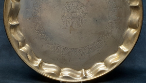 Assiette de service exclusive en laiton, design attrayant, sculptée à la main, modèle de créateur, vente chaude au prix le plus bas - Product Image 5